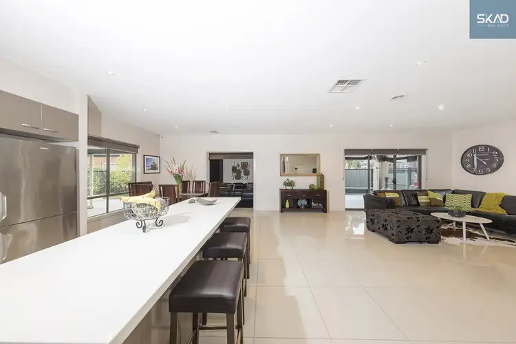 Fifth view of Homely house listing, 2 Wilsby Court, Craigieburn VIC 3064