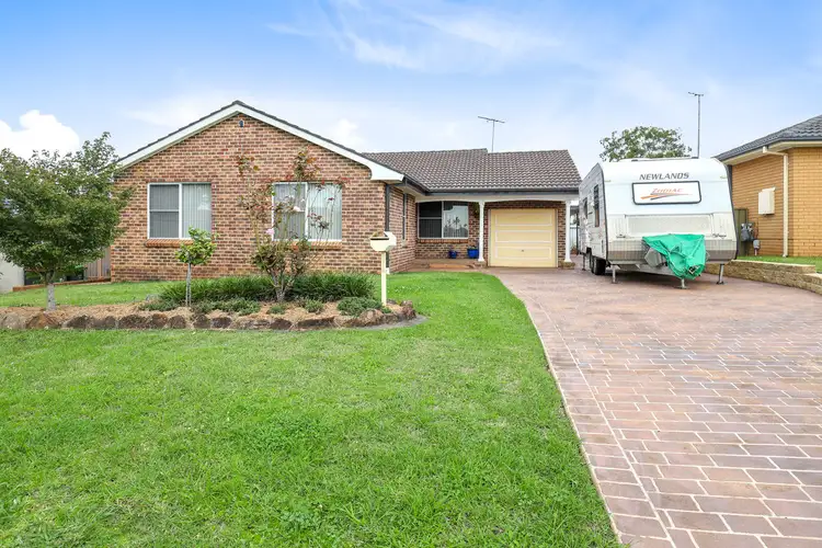 116 Trobriand Crescent, Glenfield NSW 2167