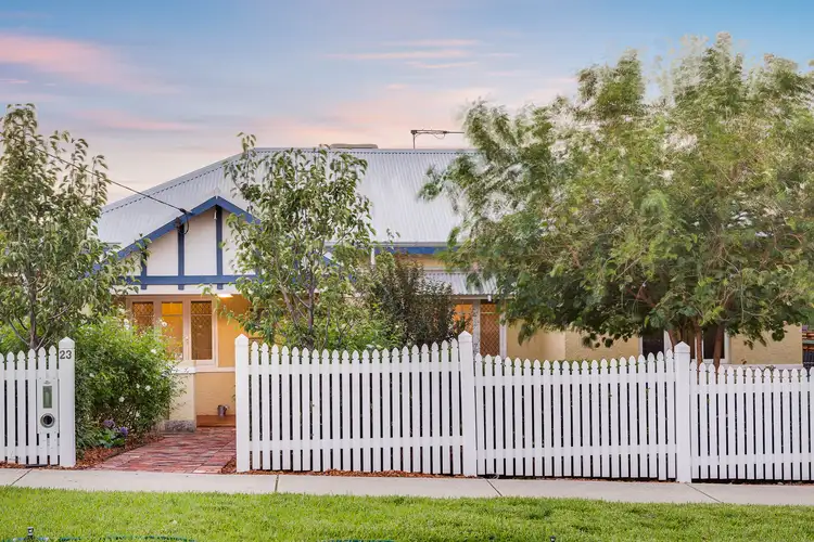 23 Cleopatra Street, Palmyra WA 6157