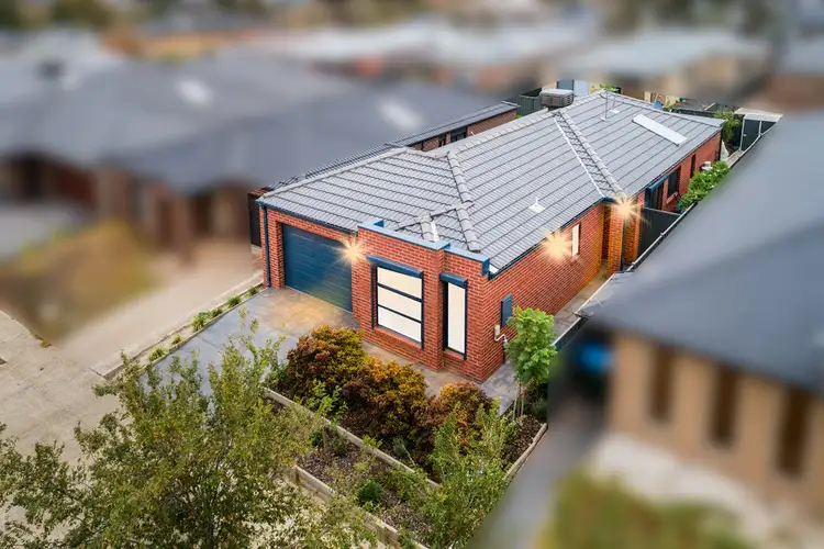 110 Kinglake Drive, Manor Lakes VIC 3024