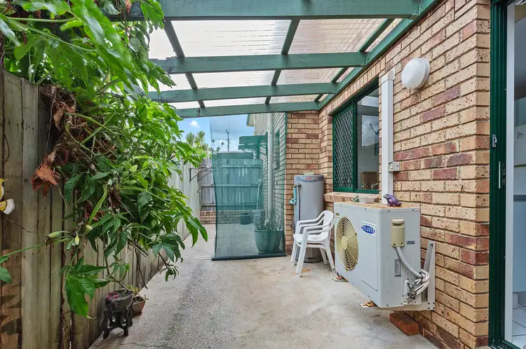 Fourth view of Homely townhouse listing, 2/105 Landsborough Pde, Golden Beach QLD 4551
