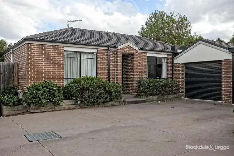 2/30 Tuscany Rise, Pakenham VIC 3810