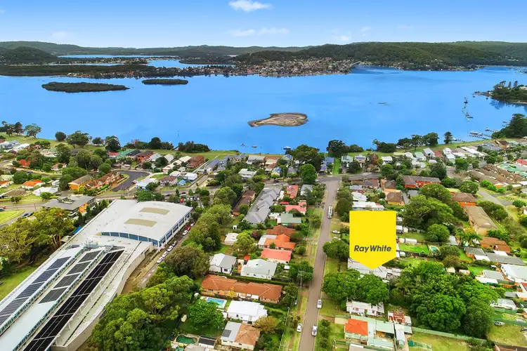 20 Alpha Road, Woy Woy NSW 2256
