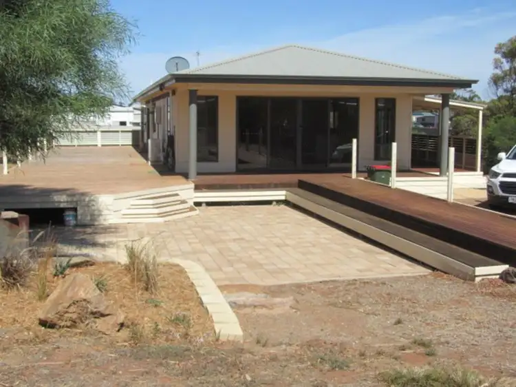 20 Natasha Drive, Poonindie SA 5607