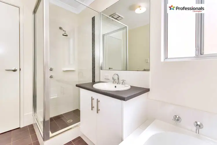 Sixth view of Homely house listing, 50 Lancelot Green, Wattle Grove WA 6107