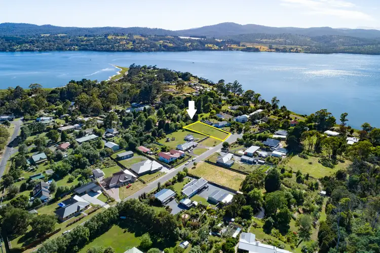 13 Carl Court, Swan Point TAS 7275