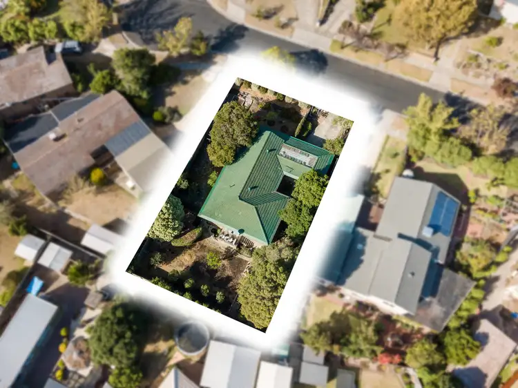 Second view of Homely house listing, 7 Shaw Court, Sunbury VIC 3429