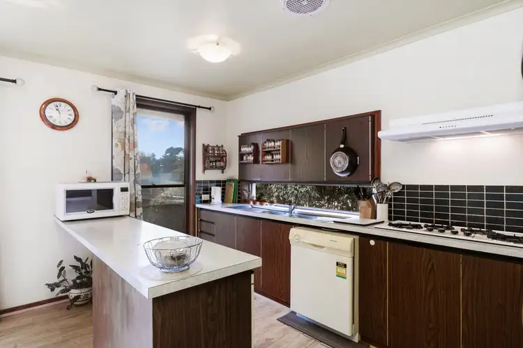 Sixth view of Homely house listing, 7 Shaw Court, Sunbury VIC 3429