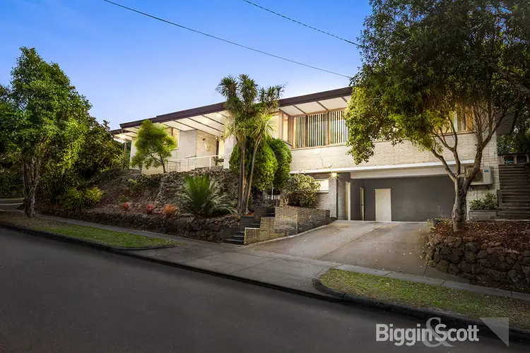 10 Solway Drive, Glen Waverley VIC 3150