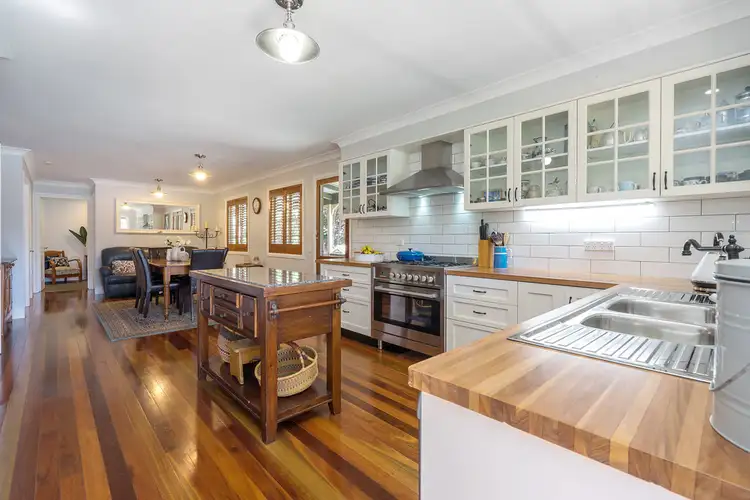 8 Huyber Lane, Tamborine Mountain QLD 4272
