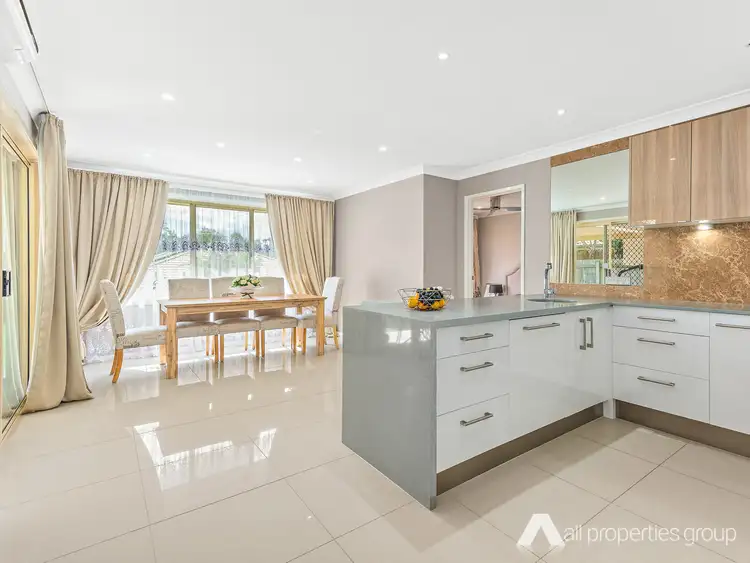40 Lakeside Crescent, Forest Lake QLD 4078