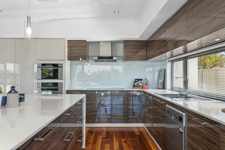 Second view of Homely house listing, 5 Mulloway Court, Sorrento WA 6020