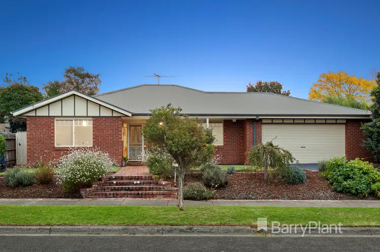 5 William Road, Croydon VIC 3136