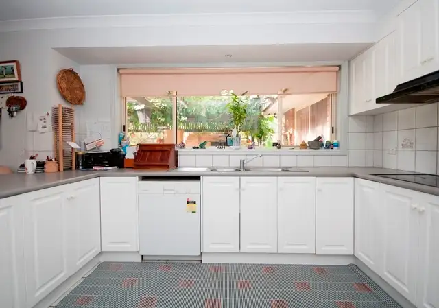 Second view of Homely house listing, 10 Park Lane, Wodonga VIC 3690