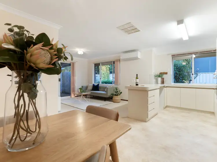 2/23 Central Road, Kalamunda WA 6076