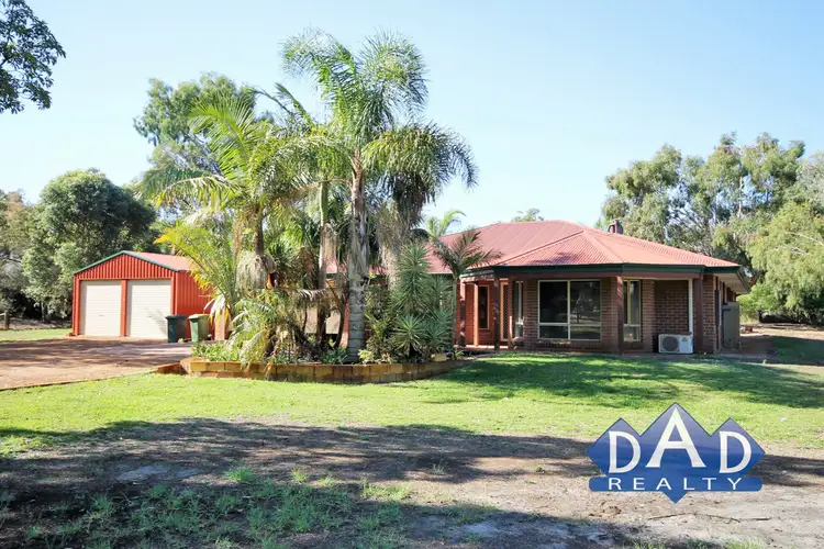 4 Nicolay Close, Leschenault WA 6233