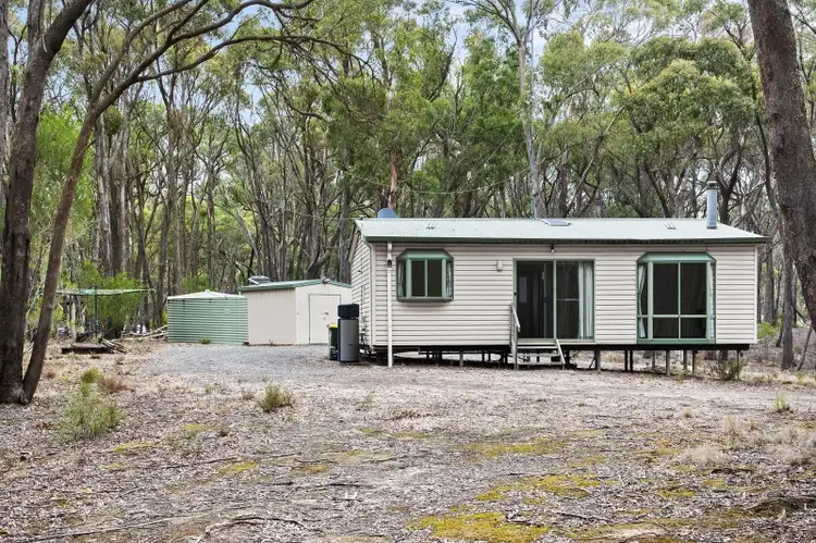 35 Currawong rd, Lal Lal VIC 3352