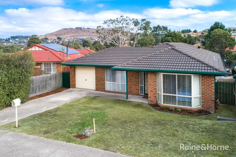 19 Dadswell Court, Sunbury VIC 3429