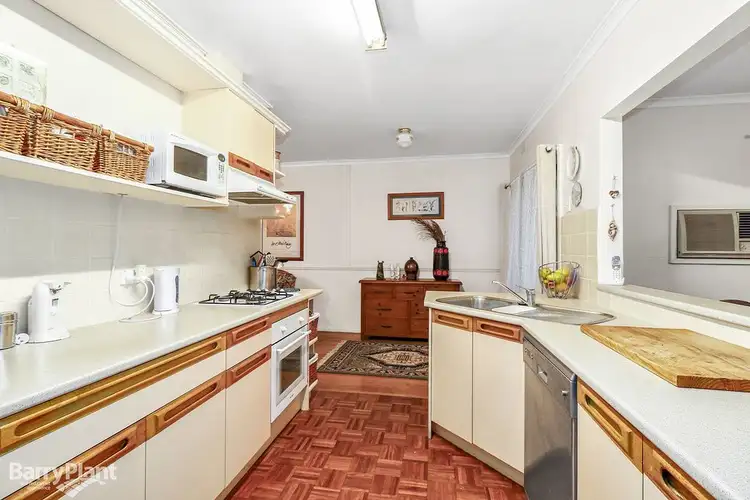 Fifth view of Homely house listing, 3 Mackenzie Court, Croydon South VIC 3136