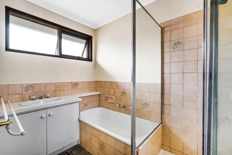 Sixth view of Homely house listing, 32 TOIRRAM CRESCENT, Cranbourne VIC 3977