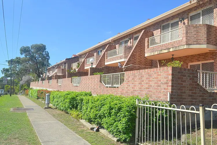 4/169 Chapel Road, Bankstown NSW 2200