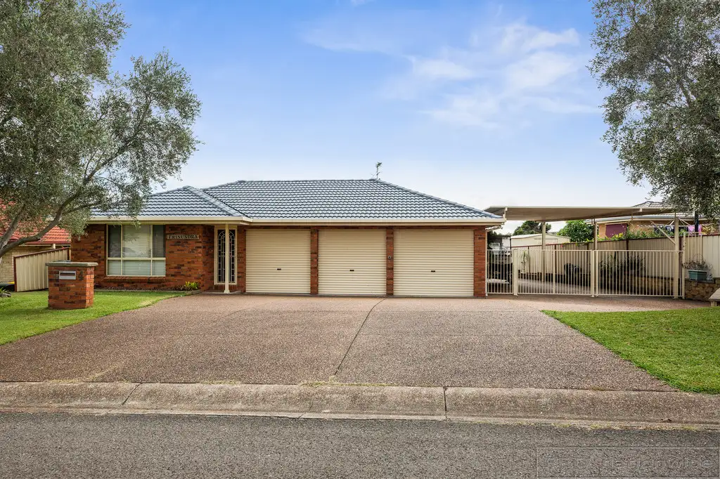 Main view of Homely house listing, 4 Carroll Avenue, Rutherford NSW 2320