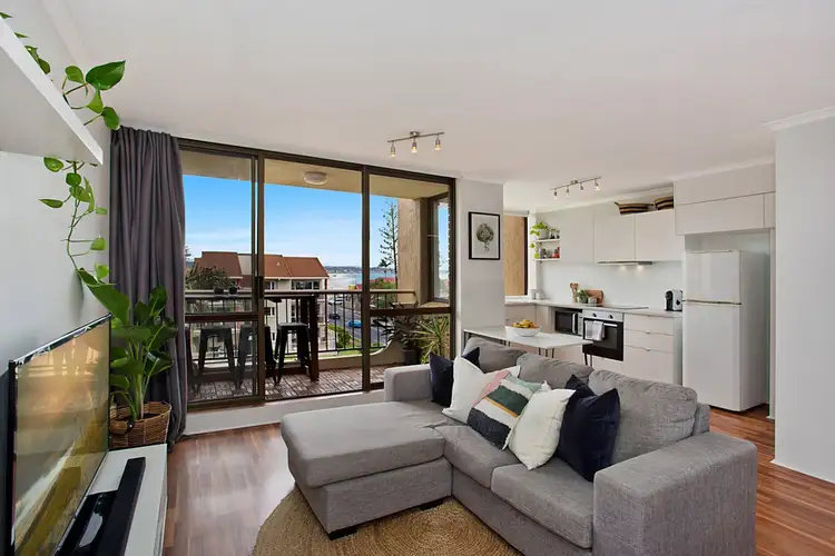 8/22 Marine Pde, Coolangatta QLD 4225