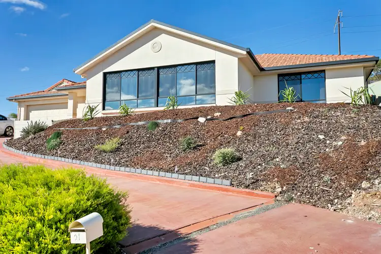 21 Modra Circuit, Hillbank SA 5112