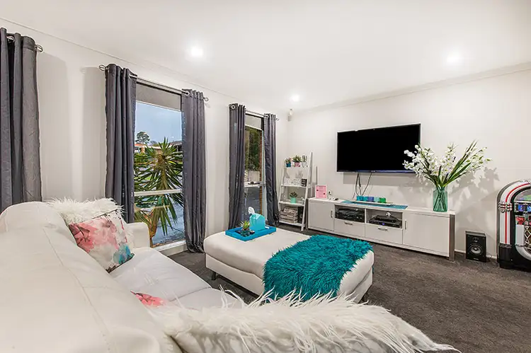 Fifth view of Homely house listing, 13 Rosaleen Court, Narre Warren VIC 3805