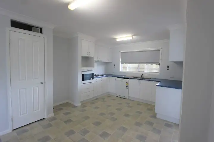 Fourth view of Homely house listing, 5/172-174 Crowley Street, Temora NSW 2666