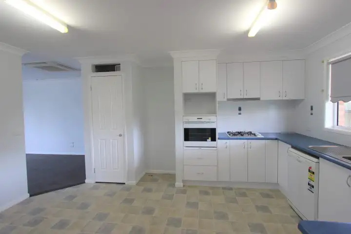 Fifth view of Homely house listing, 5/172-174 Crowley Street, Temora NSW 2666