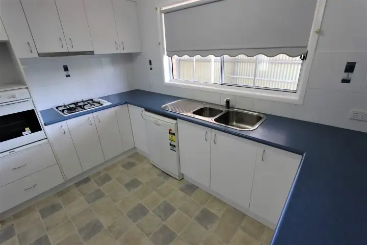 Sixth view of Homely house listing, 5/172-174 Crowley Street, Temora NSW 2666