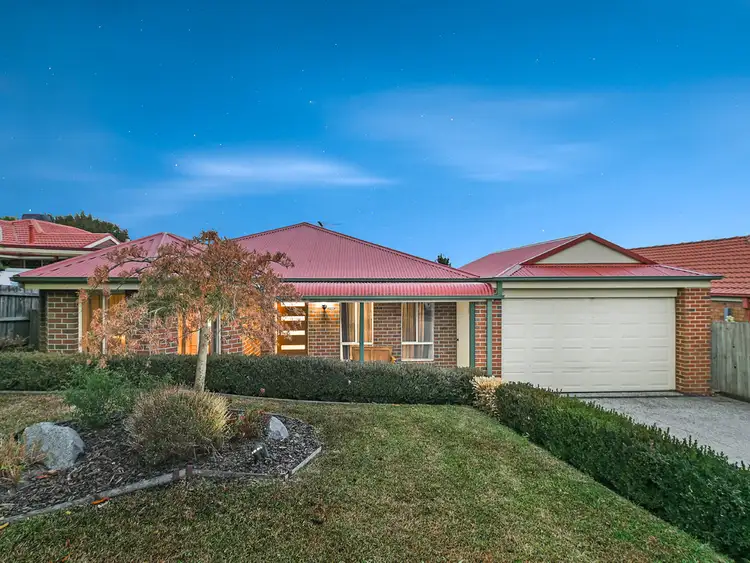 31 Oakleaf Place, Narre Warren South VIC 3805