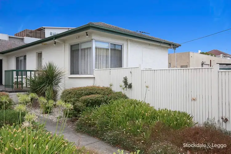 2/2 Station Street, Reservoir VIC 3073