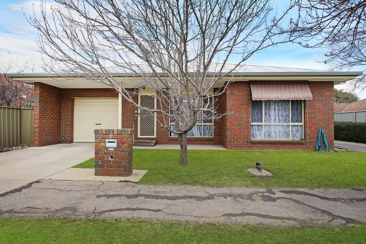 7 Riverview Rd