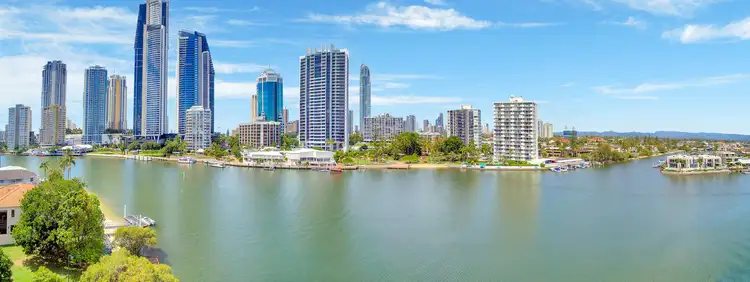 5 Tarcoola Crescent, Chevron Island QLD 4217