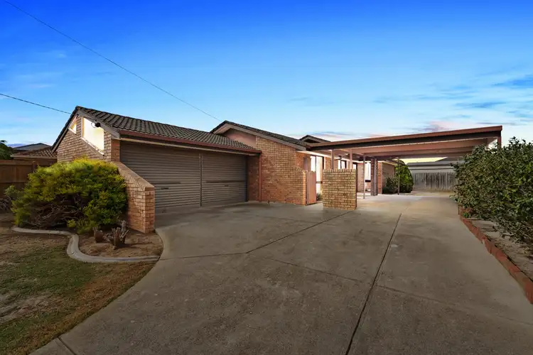 4 Nantilla Crescent, Werribee VIC 3030