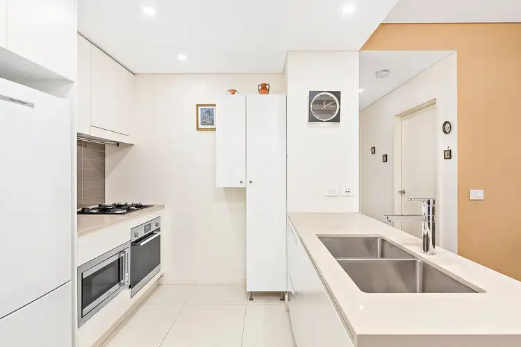 304/25 Hill Road, Wentworth Point NSW 2127