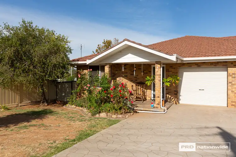 Main view of Homely unit listing, 4/14 Cowper Close, Tamworth NSW 2340