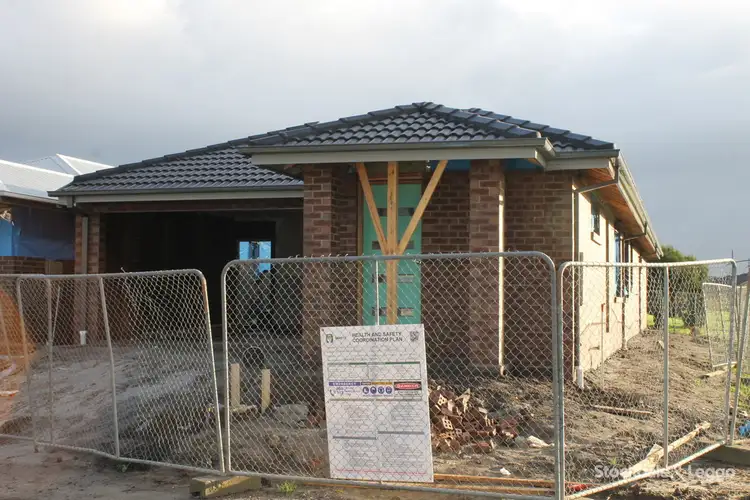 34 (Lot 189) Goshawk Drive, Pakenham VIC 3810