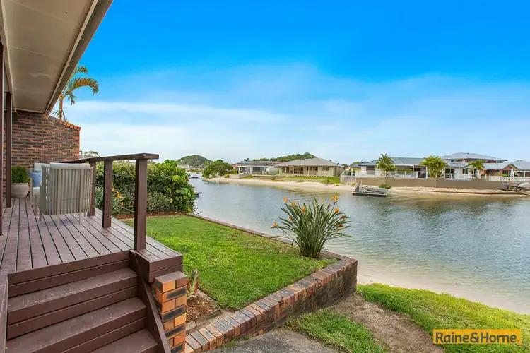 Second view of Homely semi-detached listing, 2/31 Shearwater Parade, Tweed Heads NSW 2485