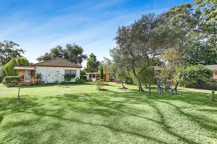 11A Hall Road, Hornsby NSW 2077
