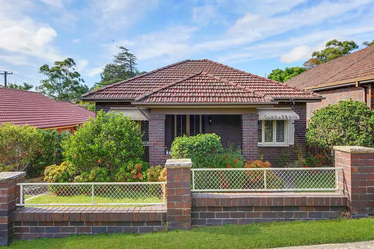 12 Miller Avenue, Hornsby NSW 2077
