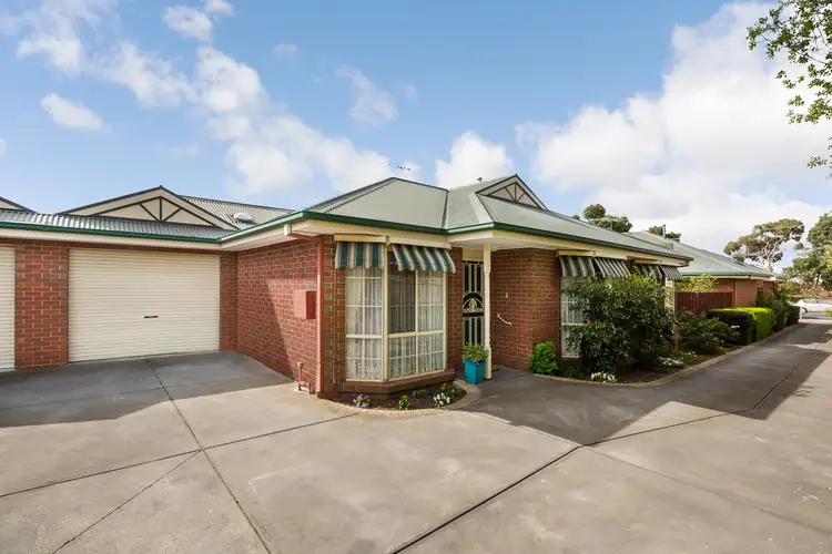 2/38 Ligar Street, Sunbury VIC 3429