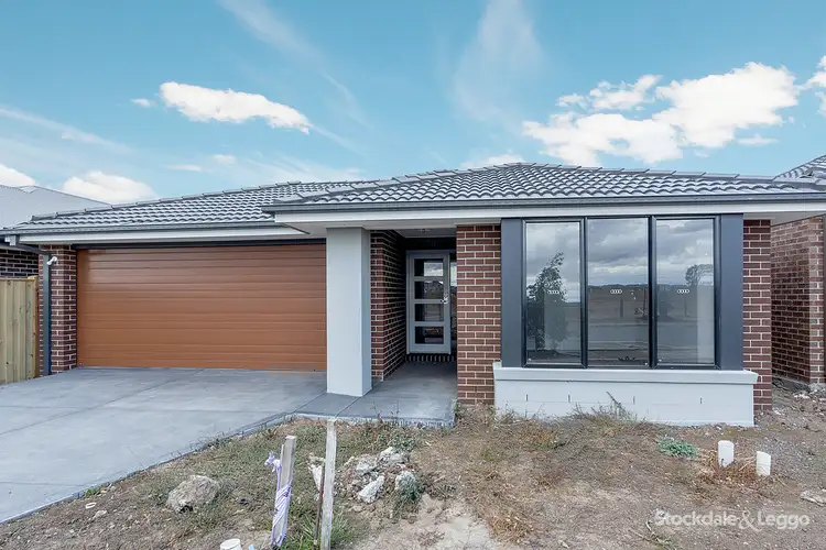 5 Foxley Crescent, Mickleham VIC 3064