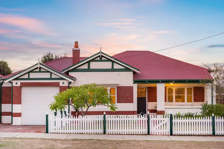 9 Zenobia Street, Palmyra WA 6157