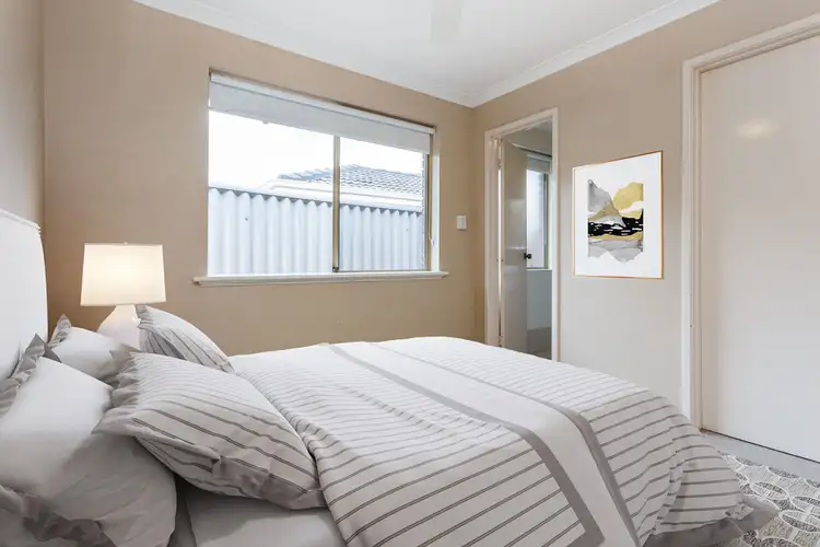 Second view of Homely house listing, 15 Sheridan Court, Munster WA 6166