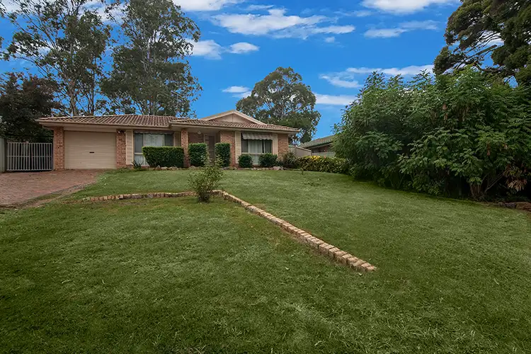 16 BLADES PLACE, Mount Annan NSW 2567