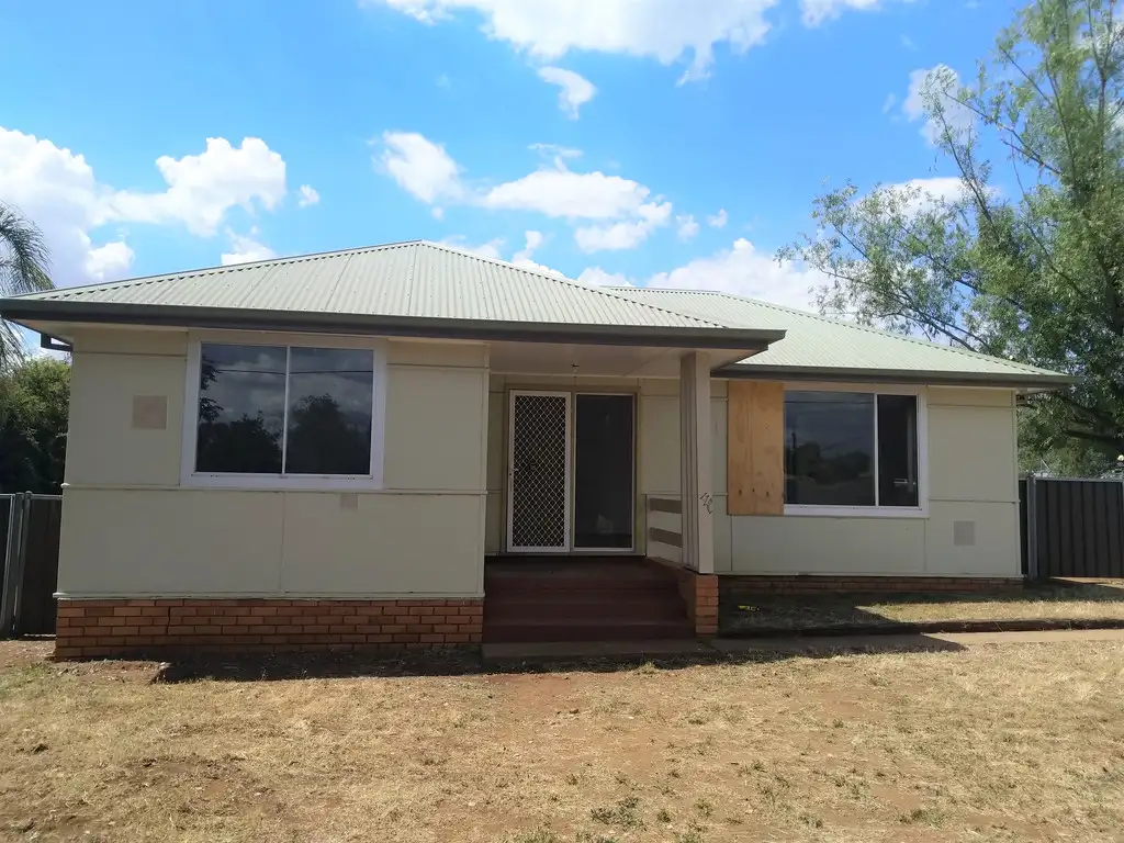 Main view of Homely house listing, 102 Maxwell Street, Wellington NSW 2820
