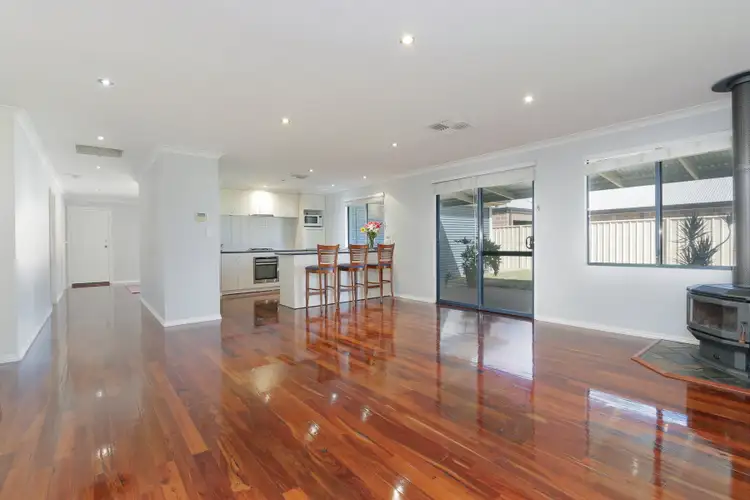 9 Goomalling Rd, Northam WA 6401
